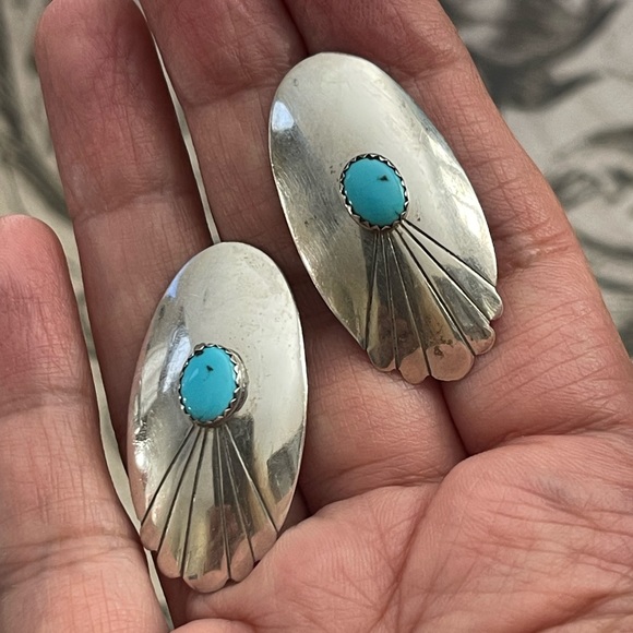 Native American Arizona turquoise sterling silver earrings - Picture 3 of 7